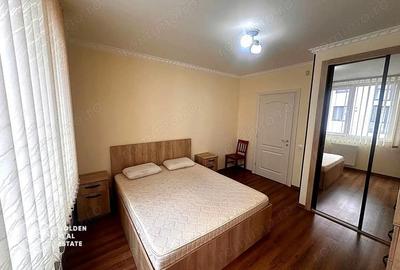 Apartament cu 3 camere decomandat în Intim - 2