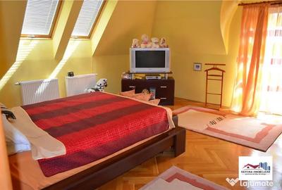 Casă cu 8 camere cu Teren 1000 Mp în Sângeorgiu de Mureș - 7
