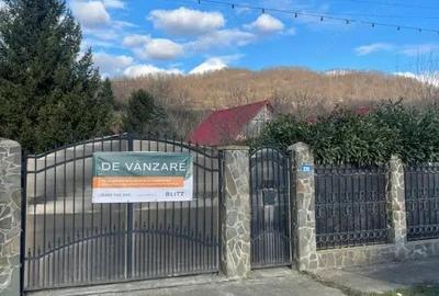 Casă cu Teren 2544 Mp în Cicârlău - 1