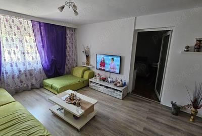 Vand apart. 4 cam. ,centrala proprie , zona Boul Rosu - Malul Mures - Pret redus - 13