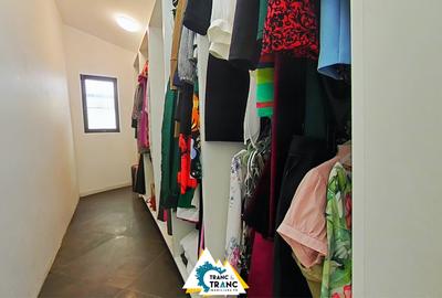 Oportunitate de vânzare – casă spațioasă și modernă cu 4 camere, în Livada - 14