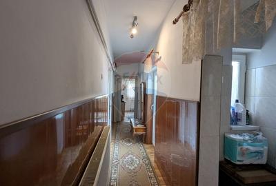 Casă cu 11 camere cu Teren 330 Mp în Iancului - 30