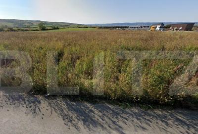 Teren intravilan de vanzare - 1