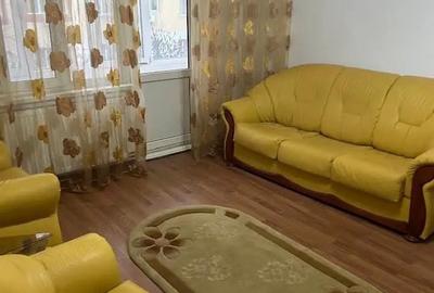 Apartament cu 3 camere semidecomandat în Tineretului - 1