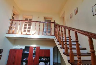 Casă cu 5 camere cu Teren 2100 Mp în Deta - 2