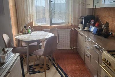 Apartament cu 3 camere decomandat în Central - 3