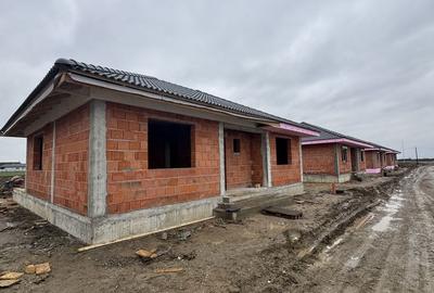 Casă cu 3 camere în Mărtinești - 6