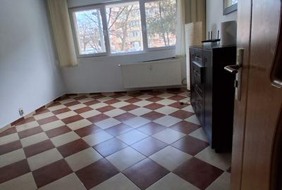 Garsonieră decomandată în Cantemir - 2