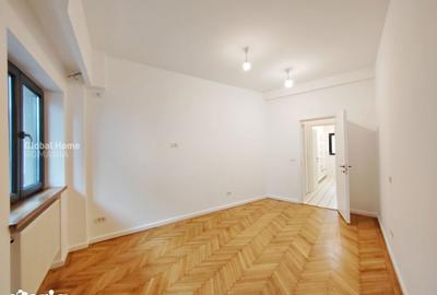 Apartament cu 3 camere semidecomandat în Romană