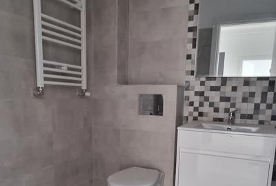Apartament cu 2 camere decomandat în Berceni