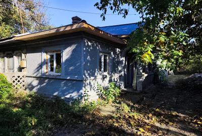 FARA COMISIOANE in Sabareni la drum asfaltat casa batrineasca pe 1000mp - 2