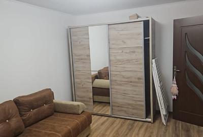 Zona Lunei, inchiriez apartament 1 camera - 1