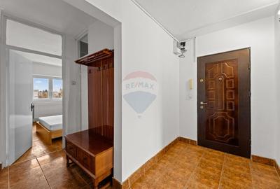 Apartament cu 3 camere decomandat, mobilat în Micălaca