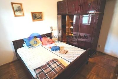 APARTAMENT decomandat  4 camere - TARGU NEAMȚ - 6