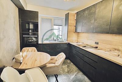 Apartament cu 3 camere decomandat, mobilat în 13 Decembrie - 14