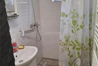 Apartament cu 3 camere semidecomandat în Micro III - 4