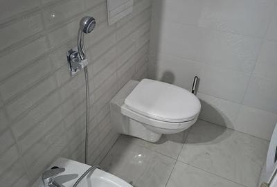 Apartament cu 3 camere semidecomandat în Central - 2