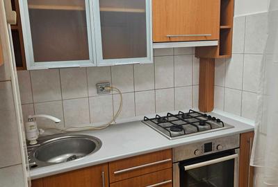 Apartament cu 2 camere decomandat în Steaua