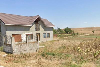 Casă cu 4 camere în Bălănești - 4