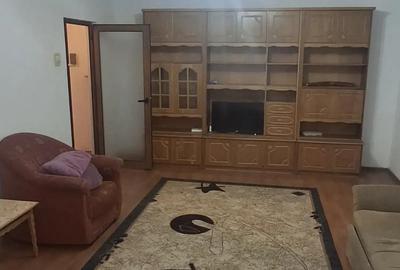 Apartament cu 2 camere decomandat în Micro 20 - 2