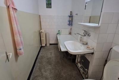 Apartament 3 camere decomandat cu 2 bai - etaj 2 - 1980 - 2