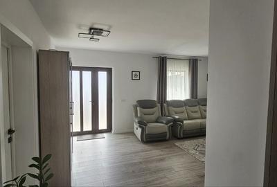 Casă cu 3 camere în Hemeiuș - 2