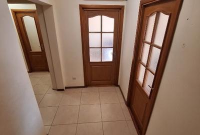 VÂND SAU SCHIMB * APARTAMENT 3 CAMERE * 2 BĂI * INEL 2 * ETAJ 2 * DECOMANDAT - - 3