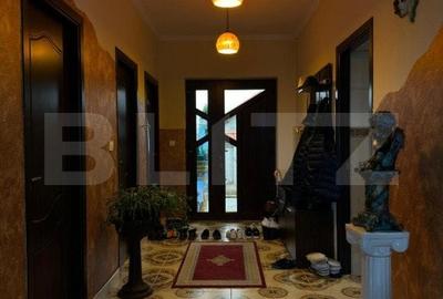 Casa de vanzare cu 6 camere, 480 mp, zona Vetis - 2