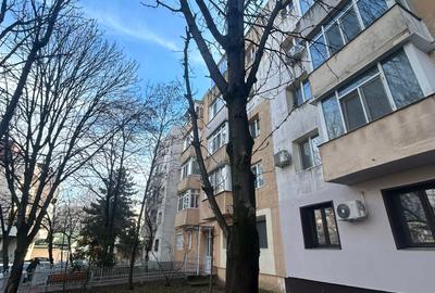 Garsoniera Dristor 33 Mp Parter Bloc 1982 Centrala Proprie 12 Min Metrou - 14