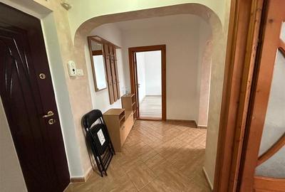Apartament cu 2 camere decomandat, mobilat în Sud - 2