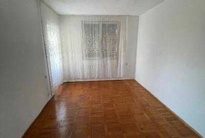 Vând apartament 2 camere Savarsin - 2