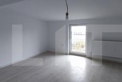 Casă cu 5 camere cu Teren 27 Mp în Giurgiului - 1