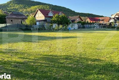 Teren de 1500 mp, în Central - 6