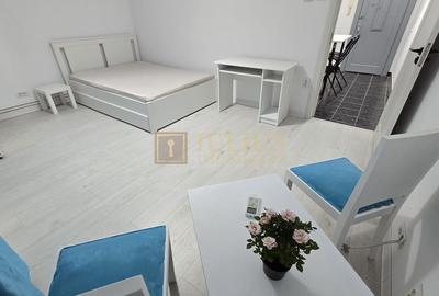 Iulius MAll; centrala proprie, balcon. - 4