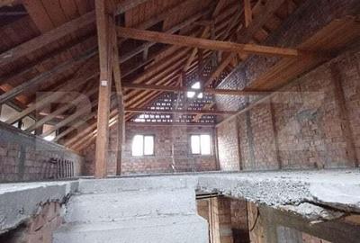 Duplex la rosu in Luna, langa Campia Turzii - 14