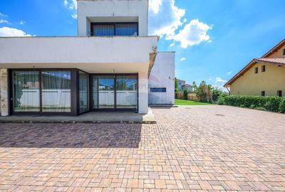 Vila contemporana, finisaje interioare lux,  gradina interioara Vila contemporana, finisaje interioare lux,  gradina interioara - 34