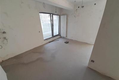 Apartament cu 3 camere semidecomandat în Florești - 5