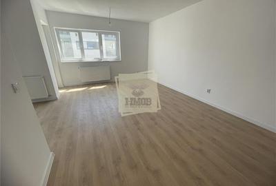 Apartament cu 3 camere semidecomandat în Șelimbăr