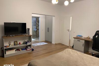 Casă cu 5 camere cu Canalizare în Central - 10