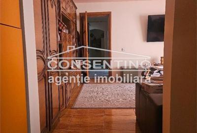 Apartament cu 3 camere în Micro 14 - 1