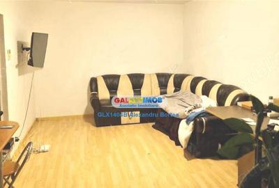 Apartament cu 2 camere decomandat în Drumul Taberei