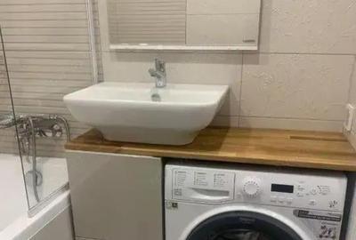 Garsonieră decomandată în Medicină