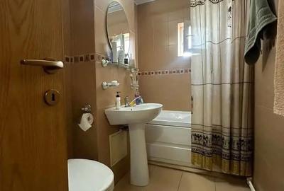 De vanzare apartament cu 3 camere si 2 bai, zona Farmaciei 32, mobilat ?i utilat - 4