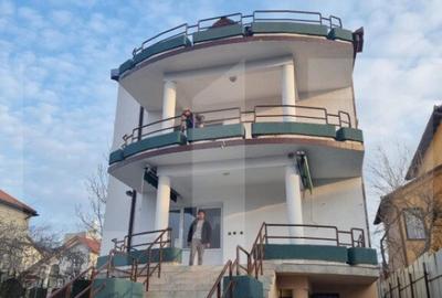 Spatiu cu destinatii multiple, 668 mp utili, 7 locuri parcar - 1