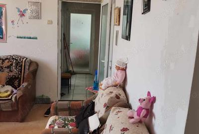 Apartament cu 3 camere semidecomandat în Câmpina - 1