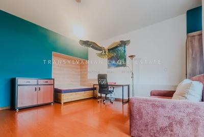 Garsonieră decomandată, mobilată în Plopilor - 2