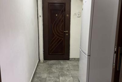 Apartament cu 2 camere semidecomandat în Craiovei - 1