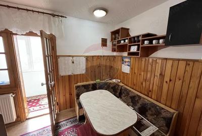 Apartament de vanzare in Campulung - Etajul 1 - 3