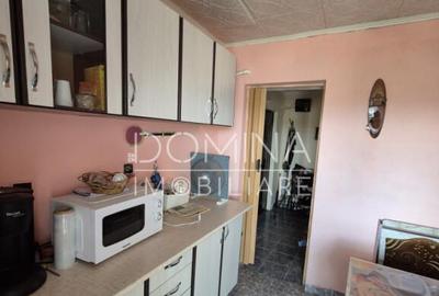 Apartament 2 camere, et. 2, in Rovinari, str. Sporturilor - 3