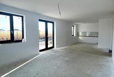 Casă cu 4 camere cu Teren 500 Mp în Sânpetru - 8